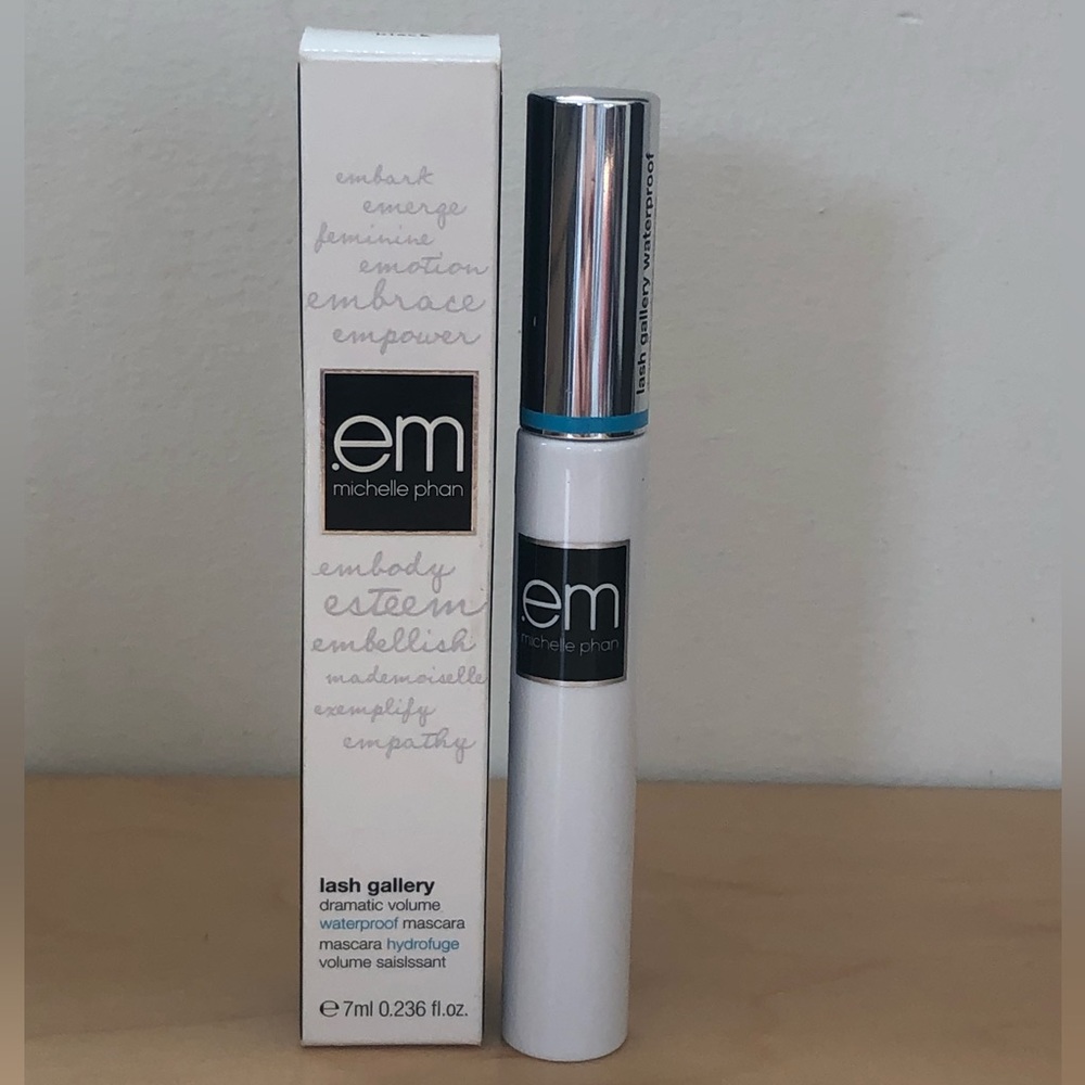 BN EM Cosmetics Lash Gallery Dramatic Volume Waterproof Black Mascara - Picture 1 of 3
